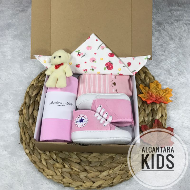 Hampers Baby Hampers Bayi Hampers Baby Newborn Baby Gift Set Unisex Kado Lahiran Bayi Laki Perempuan Hampers Slabber Series