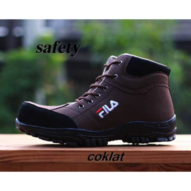 SPC Sepatu Safety SF 01 Bahan Kulit Sapi Asli Sol Sudah Dijahit Memutar Anti Slip Ada Besi delta ori