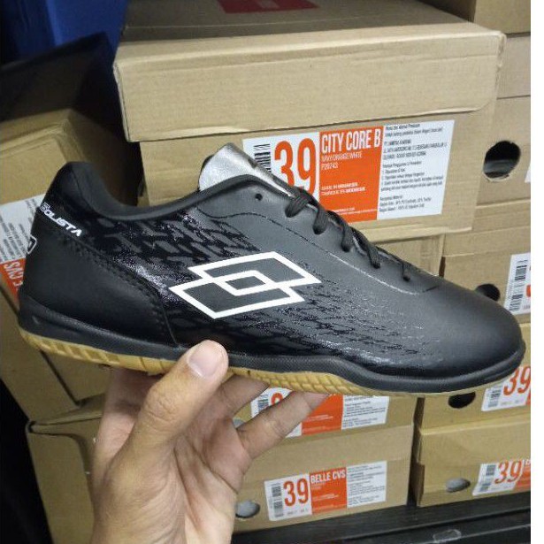 Lotto Solista Black Sepatu Futsal Lotto Original Sepatu Futsal Anak Junior Boys