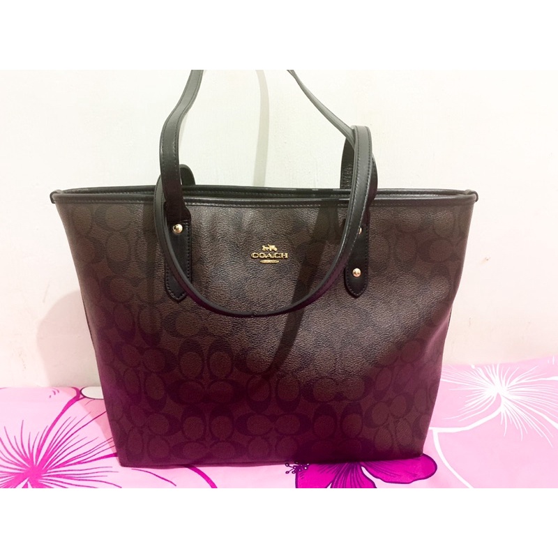 preloved coach zip tote signature maho mahogany