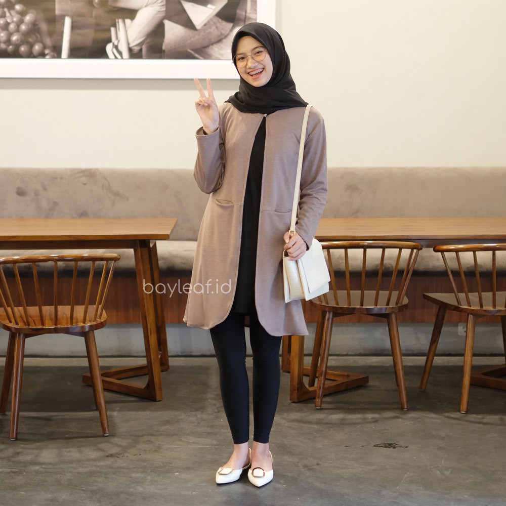 GEELA OUTER BY BAYLEAF.ID