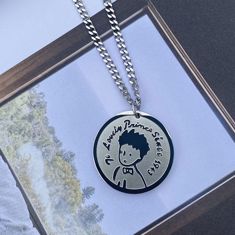 Kalung Rantai Dengan Liontin Bulat Motif Tulisan The Little Prince Gaya Hip Hop Untuk Pria / Wanita