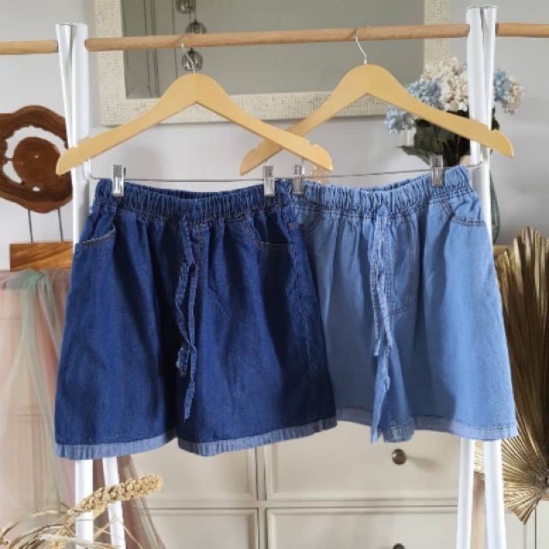 Hot Pants Jeans Super Jumbo