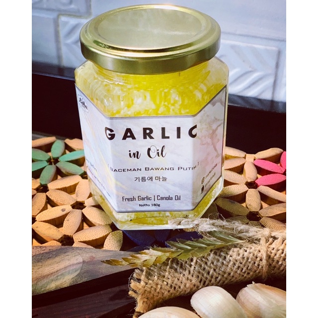 

Baceman bawang putih (garlic in oil)