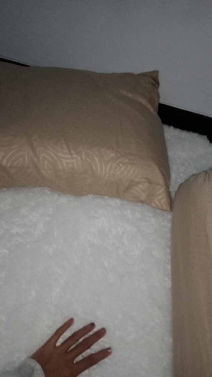 Sprei Kendra Polos 160x200 Tinggi 25 Emboss - Jacquard Hotel Bedding - Minimalis Murah