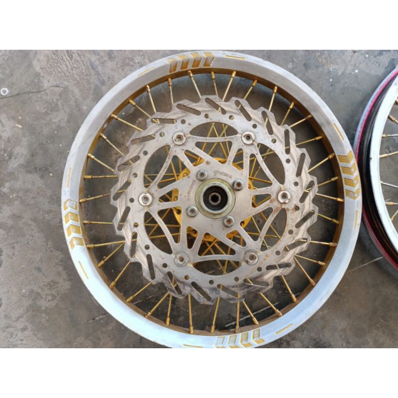 VELG DBS bekas berkualitas