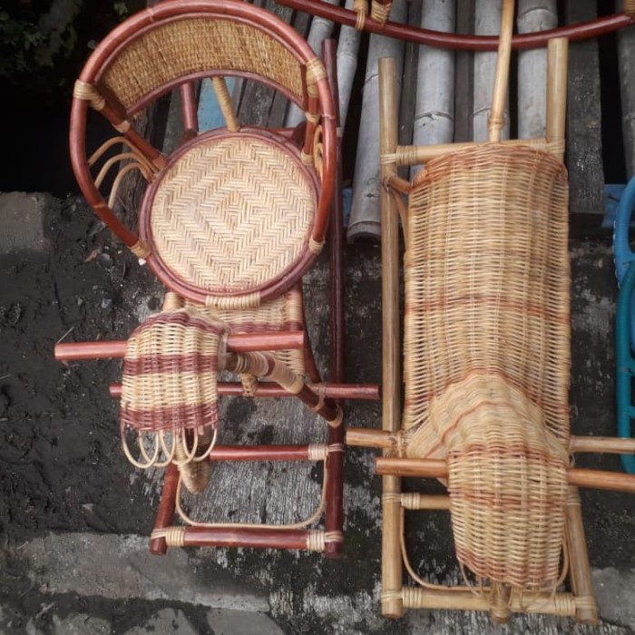 Ayunan Rotan Anak Bentuk Kuda-Kudaan