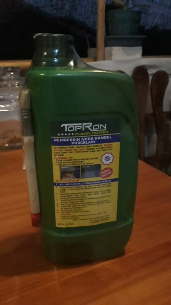 Topron Pembersih Kamar Mandi