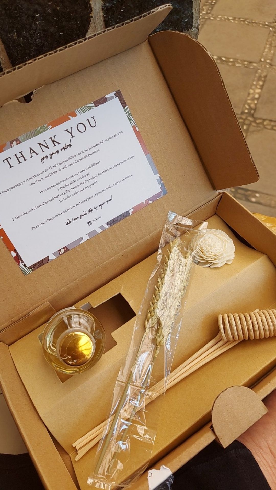 Floral Bouquet Reed Diffuser / Pengharum Ruangan Aromaterapi