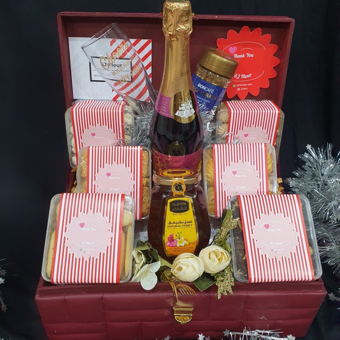 

Paket box hampers parcel kue kering kado ulang tahun 19