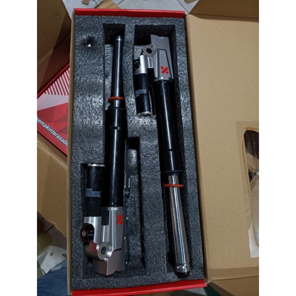 suspension shock depan ktc kytaco original Honda Vario 125 150 new pnp