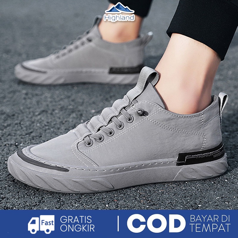 Highland Sepatu Pria Abu Sneakers Kasual Sepatu Santai Casual Kets Sekolah Kuliah Kerja MC109