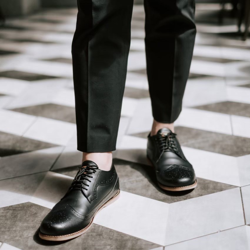 KING BLACK ORIGINAL x JYF Sepatu Formal Hitam Tali Pria Pantofel Kerja Kantor Dinas Resmi Guru Kantoran Kuliah Pesta Pernikahan Kondangan Nikah Undangan Wedding Modern Brogue Oxford Casual Derby Semi Kulit Premium Joey Footwear Keren Terbaru Kekinian Ori