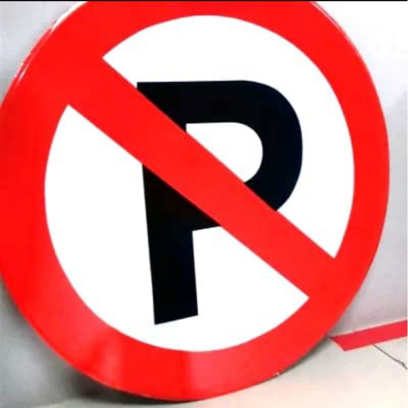 RAMBU DI LARANG PARKIR