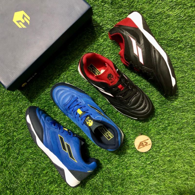 Sepatu futsal Mills Voltapro Ginga