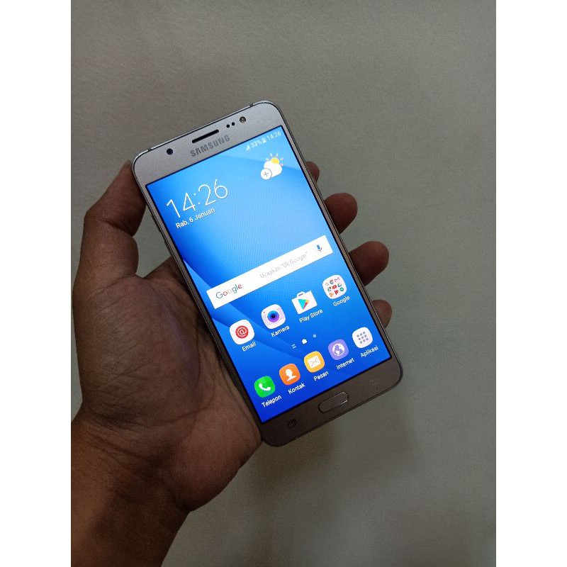 Samsung J7 2016 ram 2/16 second hp saja