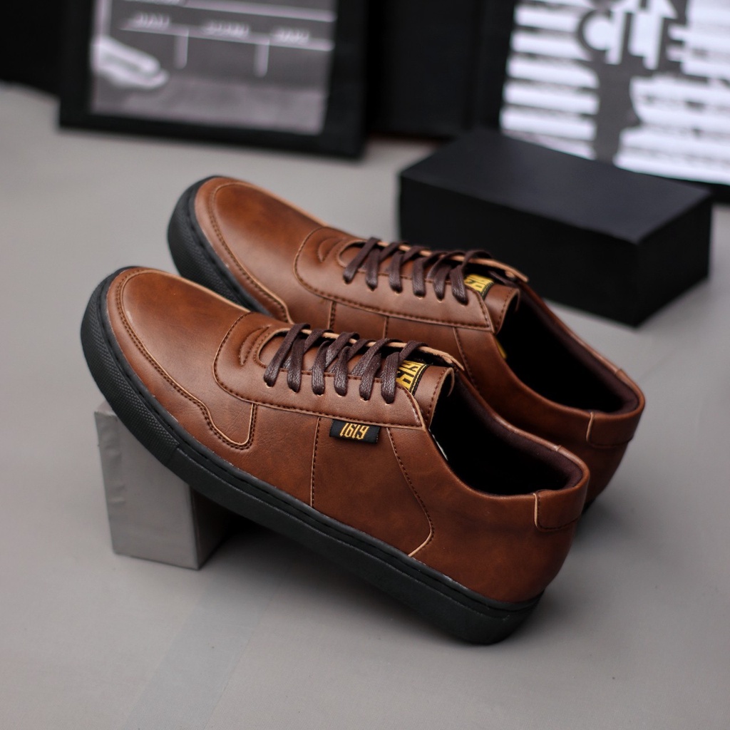 Sepatu Casual Kasual Sneakers Pria Kulit Pu/Cowok/Men Lokal Ori Original Footwear Sepatu Kasual Kerja kuliah Kondangan Gaya Santai Keren Kekinian