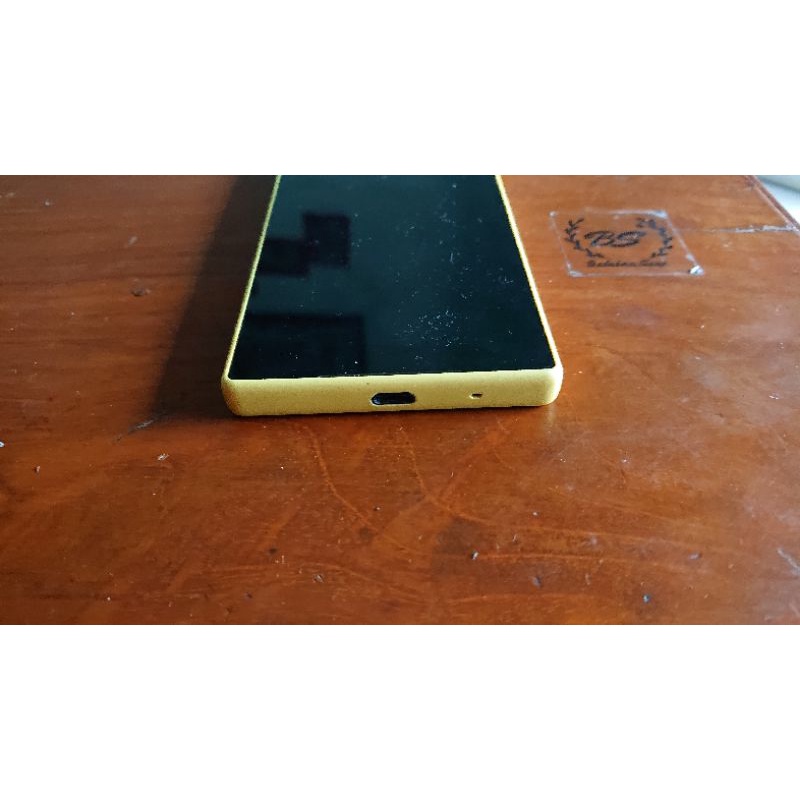 frame sony z5 compact yellow