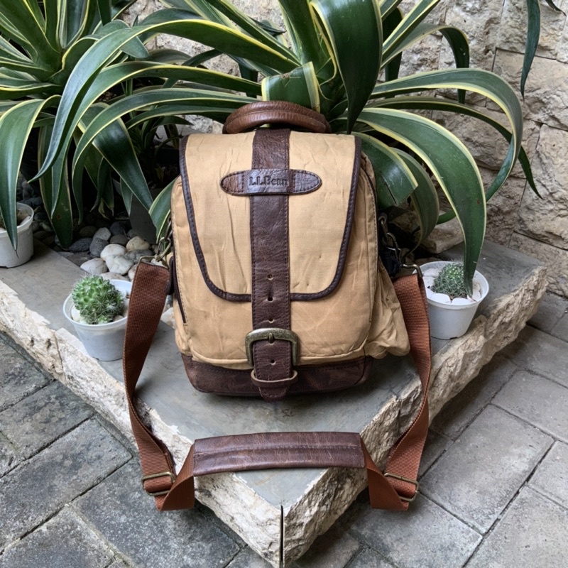 L.L.BEAN WAXED CANVAS CONTINENTAL FIELD BAG LL BEAN GENUINE LEATHER
