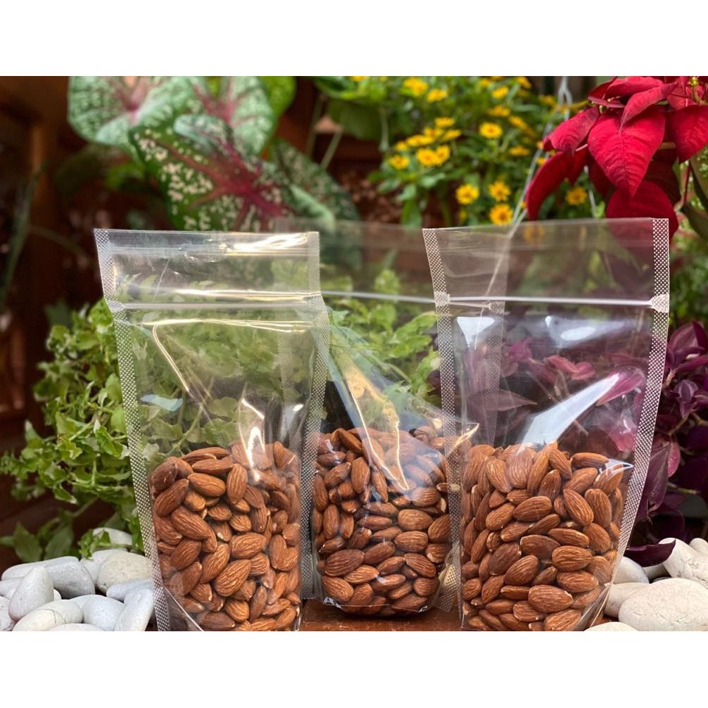 

Kacang Almond Kupas & Kulit