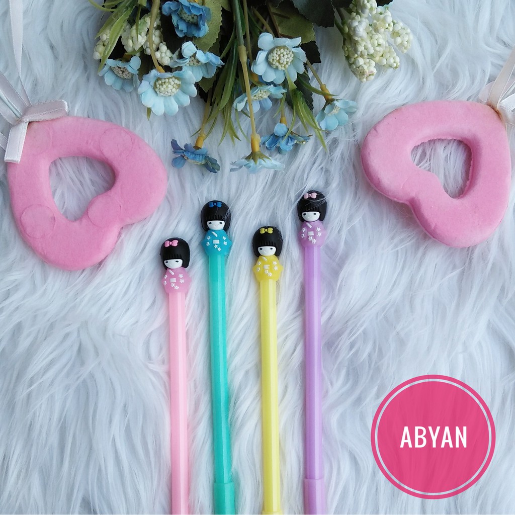 

Pulpen Karakter Boneka Jepang Lucu Murah Berkualitas