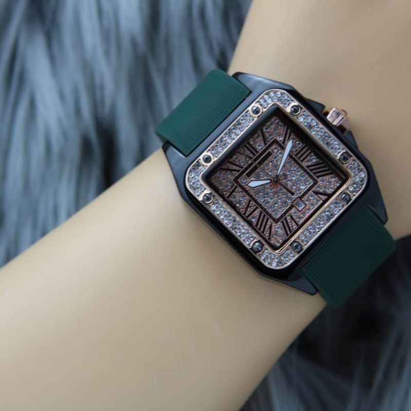 jam tangan terbaru CARTlER rubber. 3.3cm IDR 185.000