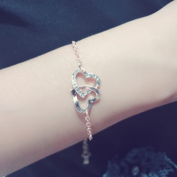 Gelang Bangle Hias Zircon Kristal Bentuk Hati Warna Silver dan Gold