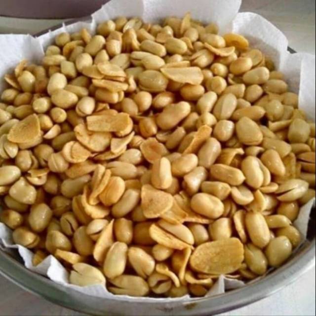 

Kacang Goreng / Kacang bawang goreng