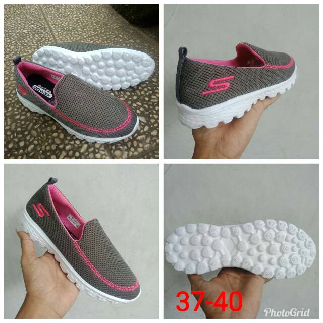 Skechers go walk