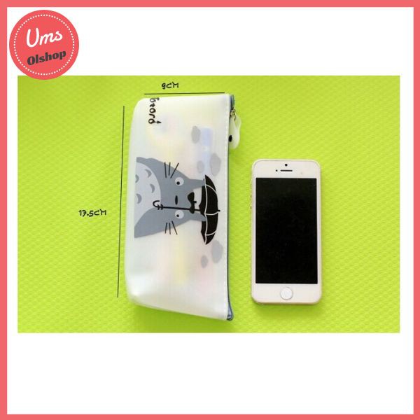 

TP030 Tempat Pensil Silicone White Totoro / Tempat Kosmetik - TP Totoro dua