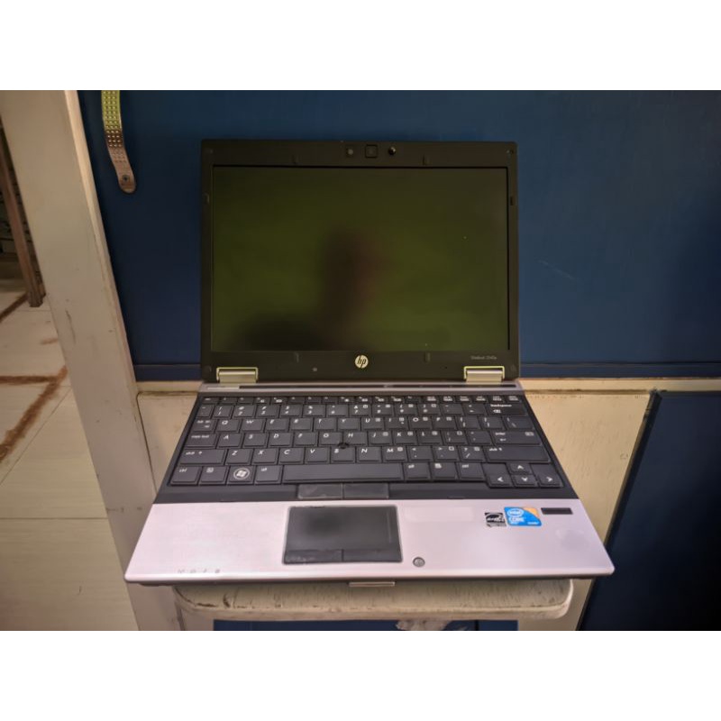 Hp elitebook 2540p core i7 ram 4gb