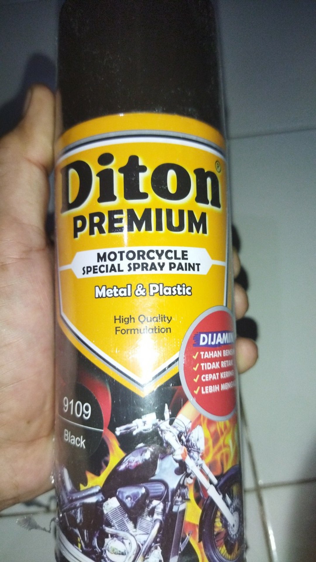 Black 9109 Diton Premium Hitam 9109 Cat Semprot Aerosol Paint Motor Glossy Kilap Pilox 400cc 400 Cc