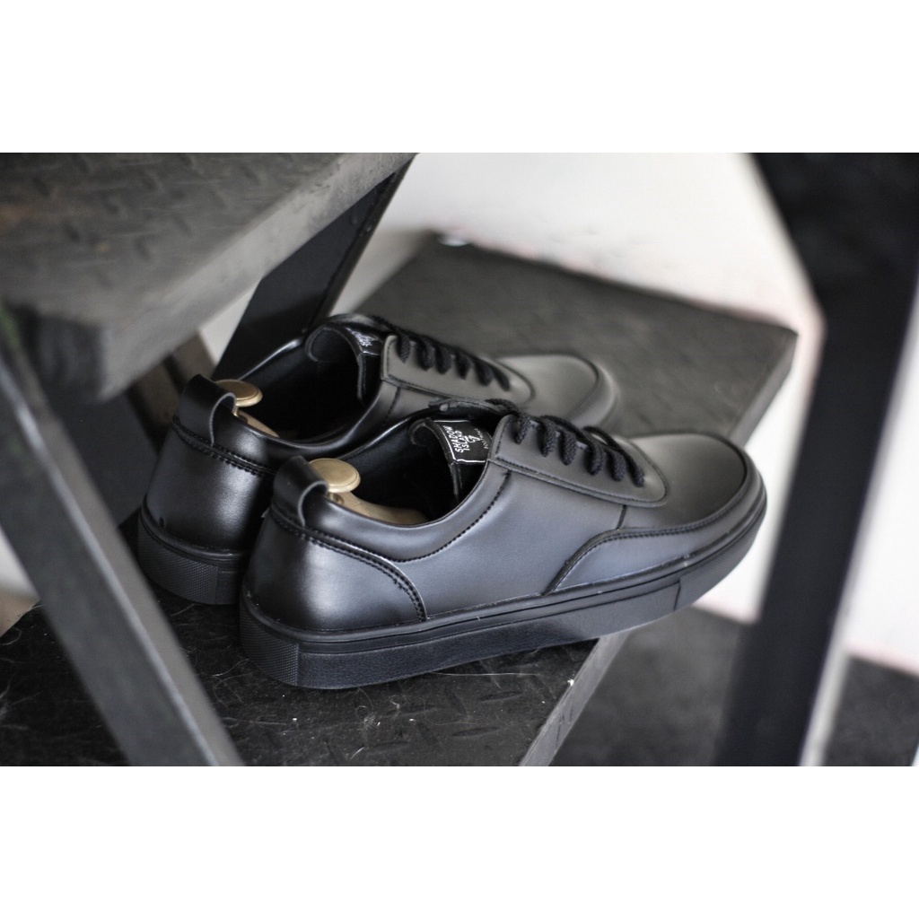 ROVER BLACK - Sneaker Kasual Pria Bahan Kulit Formal Santai - Bergaransi