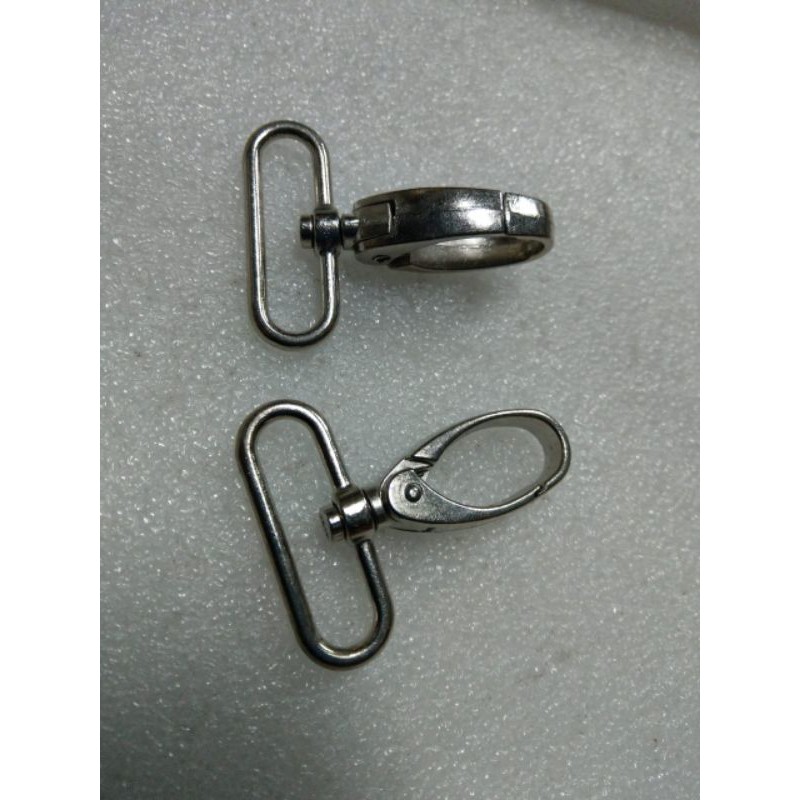 

kaitan tali tas 3,8 cm model kait besar warna putih (100 pcs).