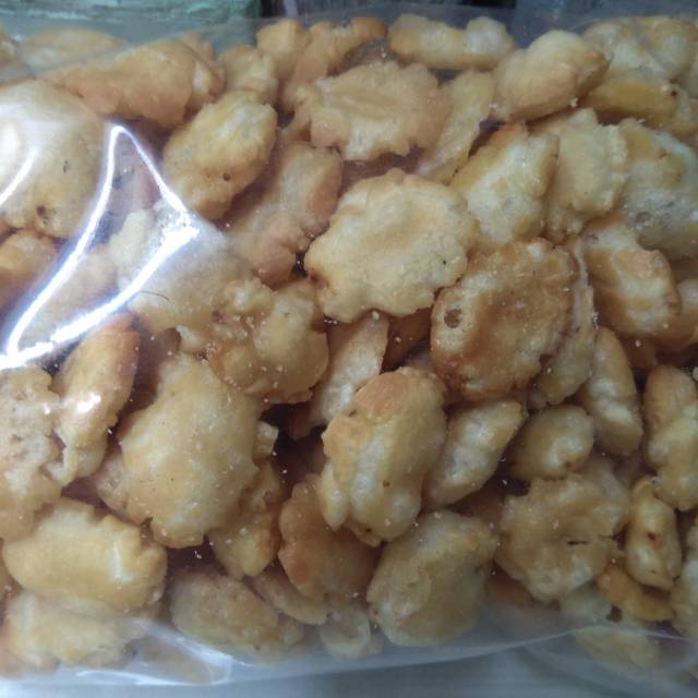 

Cemilan tradisional emping melinjo ukuran kecil rasa asin & manis khas Cirebon 250 gram