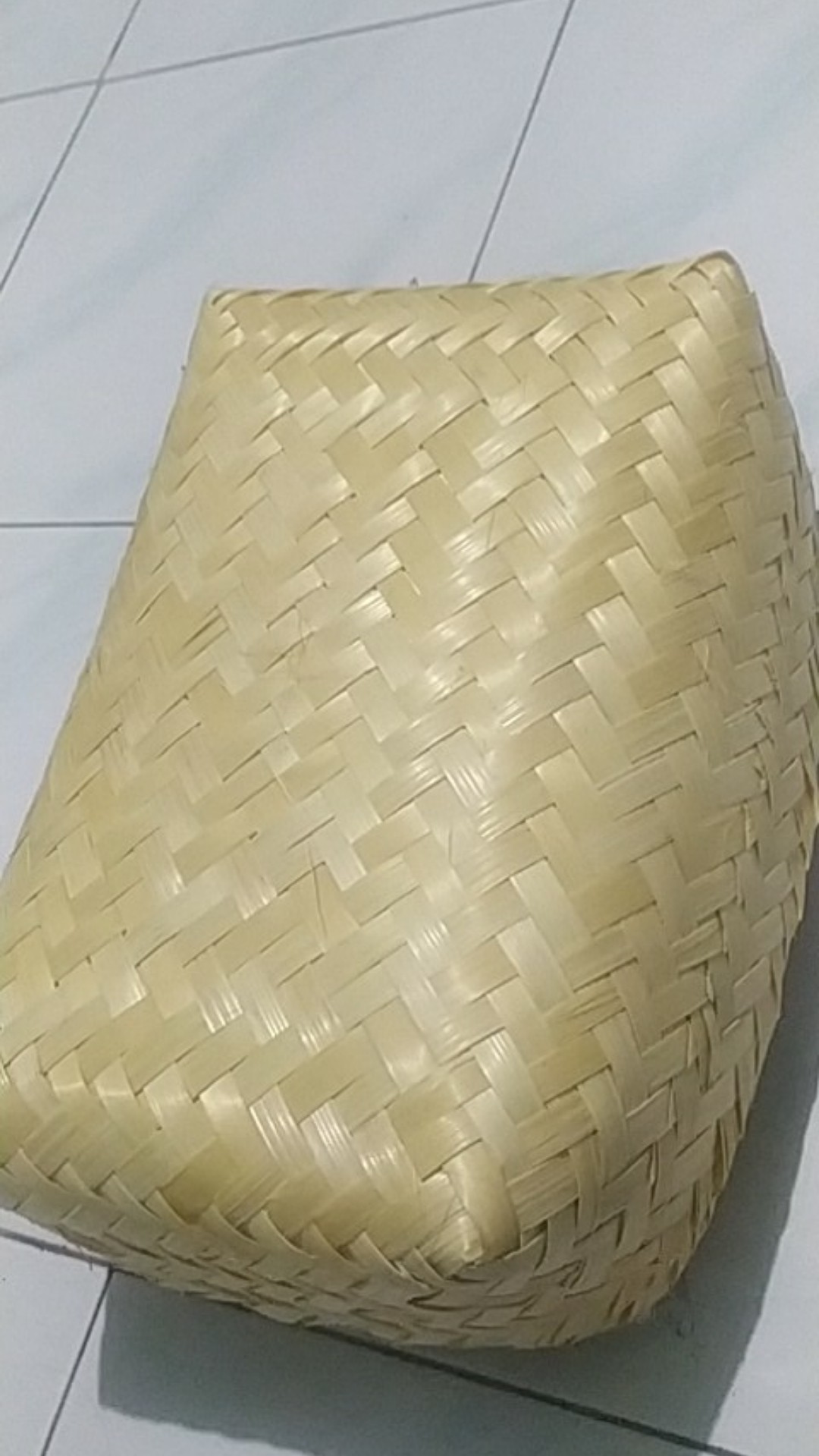 (p103) Besek Blicing 20x30 / Besek Bridermaid/ Besek Anyaman Bambu/ Box Parsel Lebaran