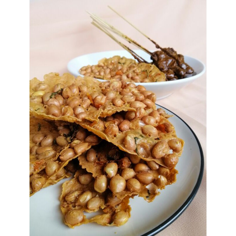 

Rempeyek Kacang Tanah kemasan Toples isi 25 biji