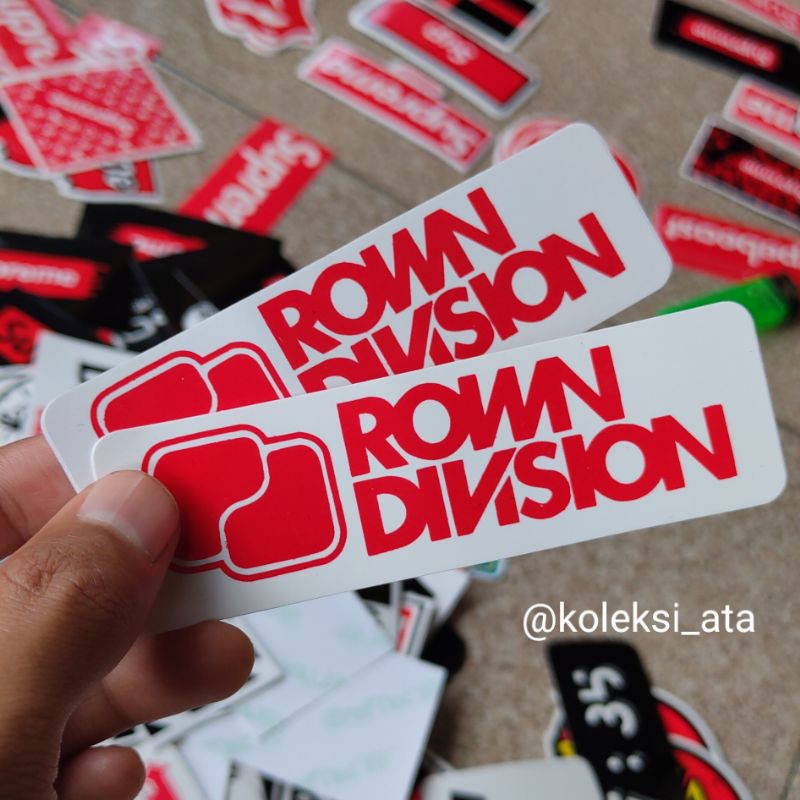 ROWN DVSN WHITE STIKER