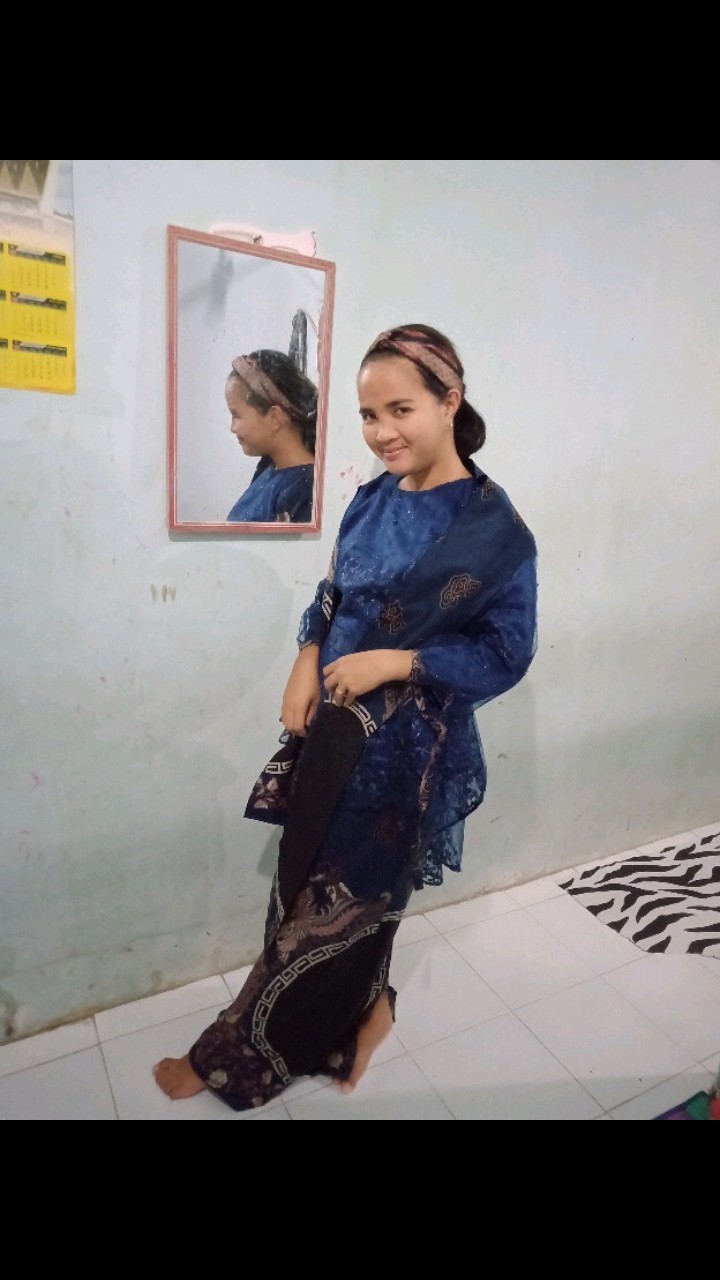 Batik Couple Kebaya Tunangan Pinguin Filya Wisuda Seserahan Kondangan