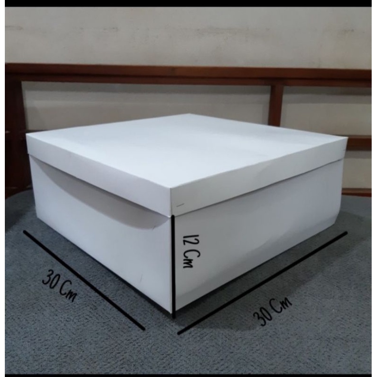 

dus kemasan kue tart uk 30x30 tebal. isi 50pcs/ pak
