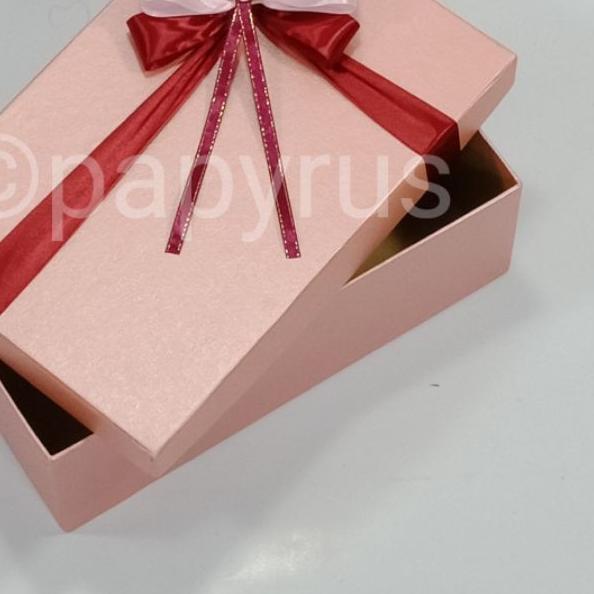 

✻ Papyrus 17,5x27,5 tinggi 10cm Kotak Kado Gift Box Hadiah ♢
