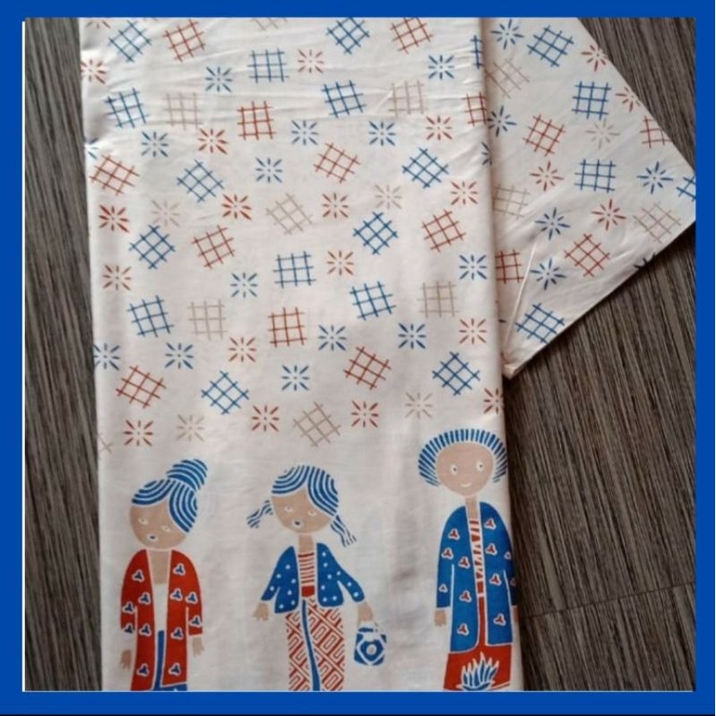 kain batik Pekalongan motif Bu Tejo putih