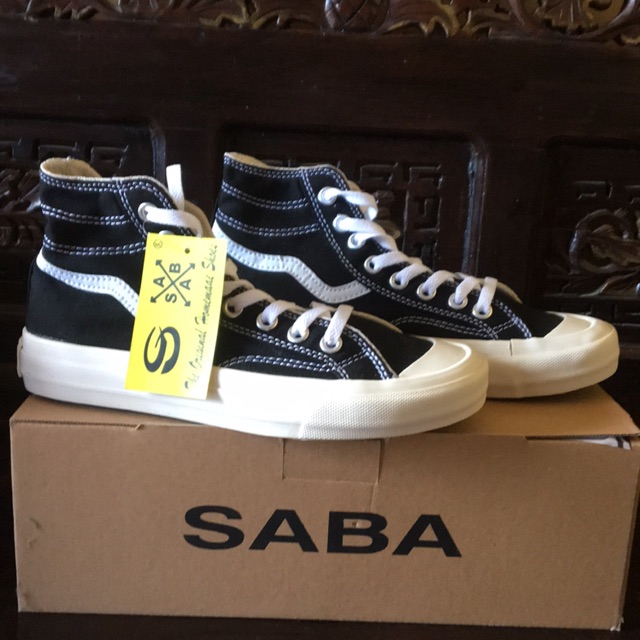 Sepatu Saba High