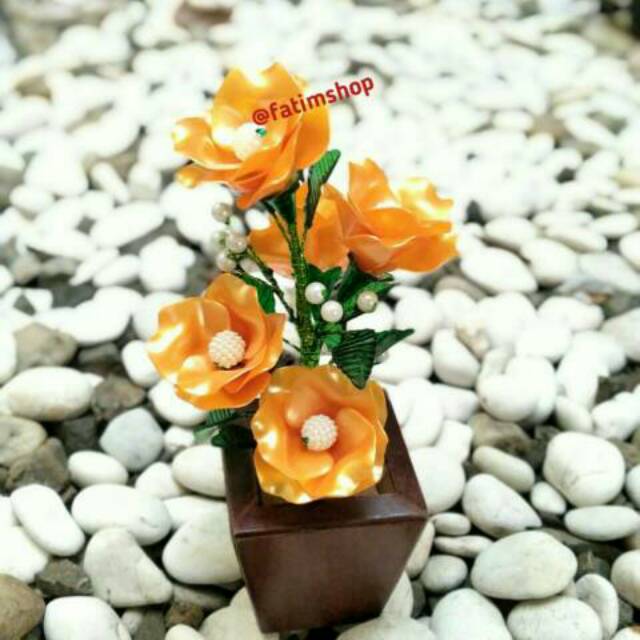 Bunga Mawar Oren Mutiara Akrilik / Bunga Hias Meja Mawar Mote Akrilik Mini