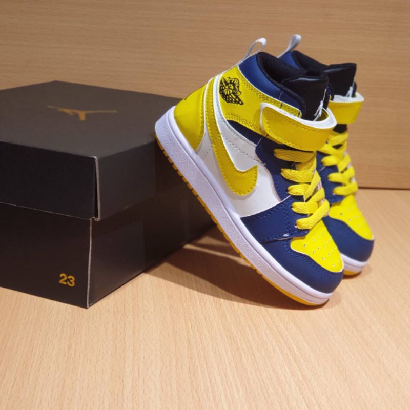 Sepatu anak jordan kuning michigan sepatu anak nike jordan laki laki sepatu basket anak