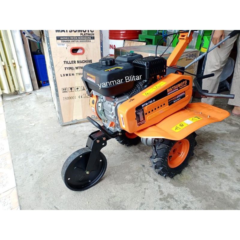 mesin cultivator mini / mesin traktor mini Matsumoto lengkap dengan roda besi / cultivator a mini tiller
