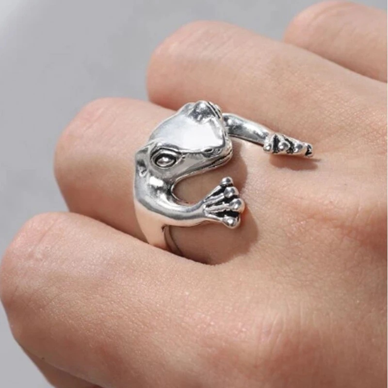 Cincin Model Terbuka Adjustable Desain Katak Mata Biru Gaya Vintage Untuk Unisex