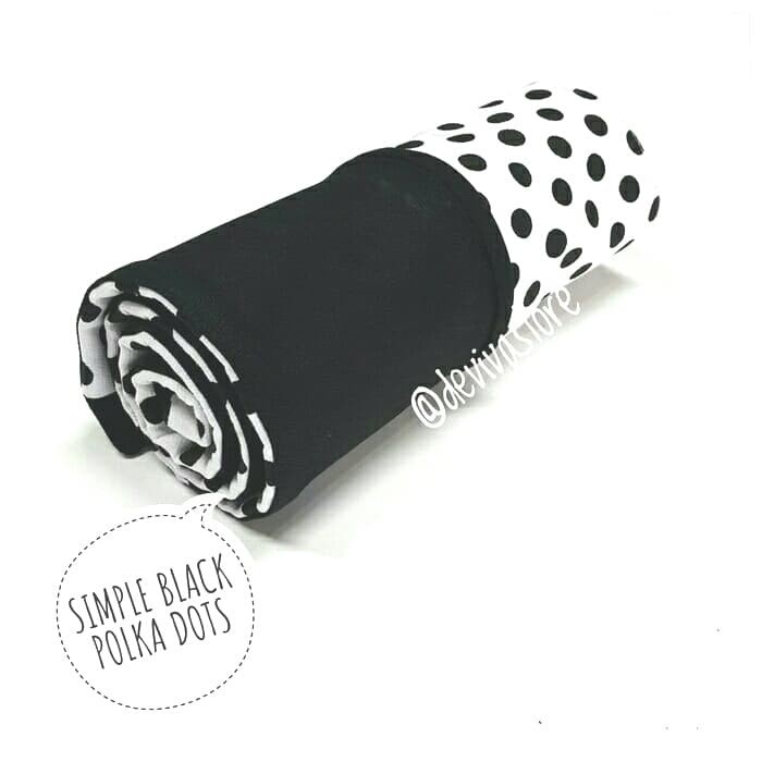 

Limited Roll Pencil Case / Tempat Pensil Gulung - Simple Black Polka Dots Terbatas