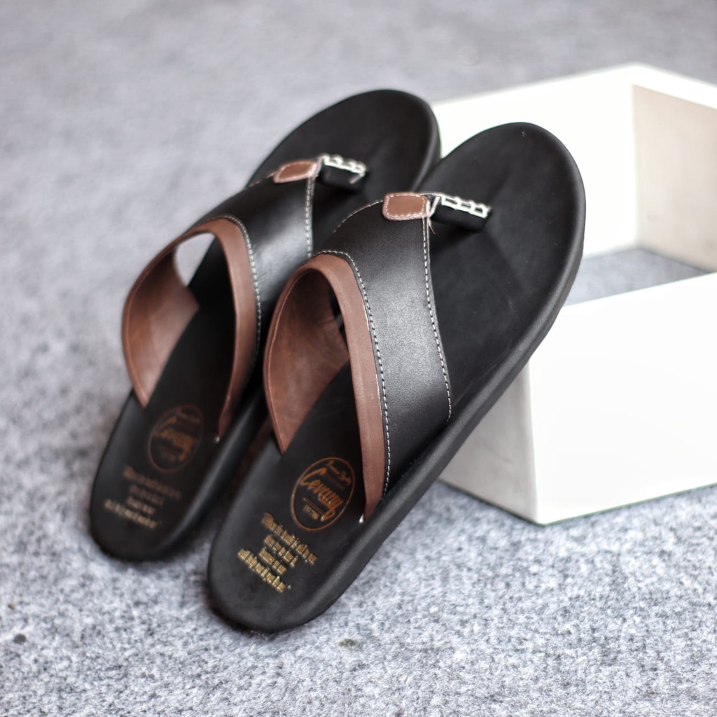 LIGTHT|Sandal Kulit Jepit Pria Santai Kekinian Traveling Cowok Hitam Coklat Murah Asli Original