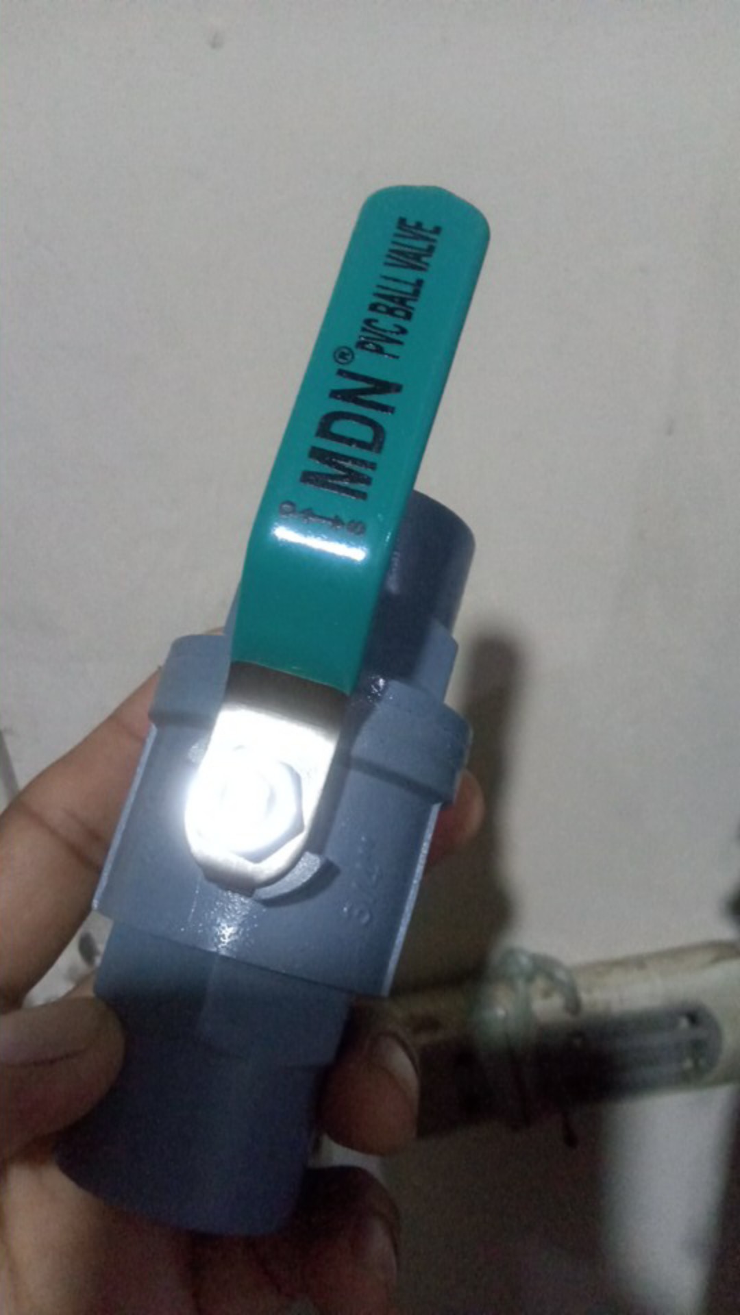 Ball Valve Pvc 3/4 Gagang Stainless  Dilapisi Karet Mdn